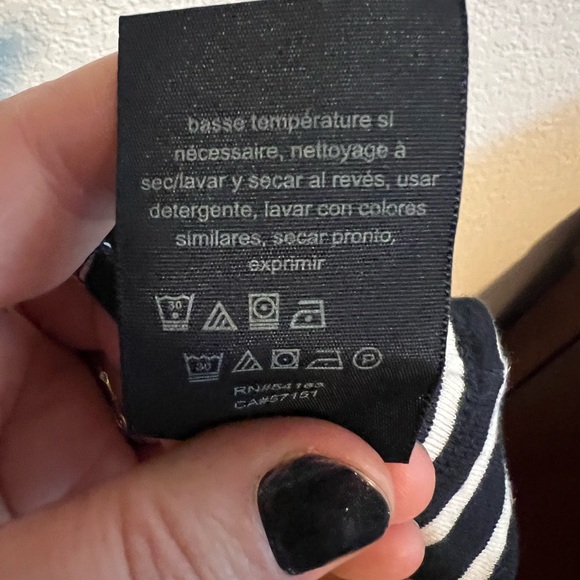 Tommy Hilfiger Navy and White Striped Long Tee Size XL - Picture 7 of 9